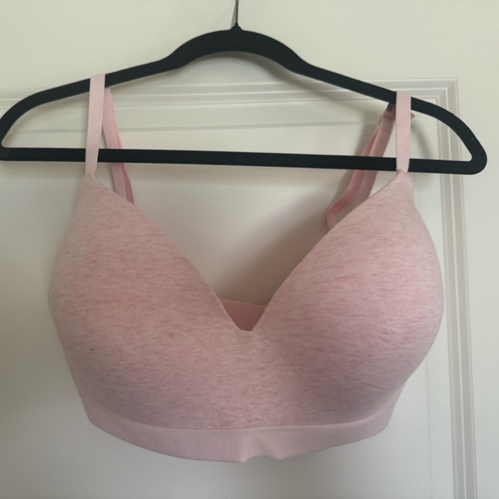 Victorias Secret Lightly Lined Bra 36DDD